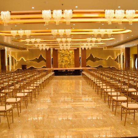 Tulip Inn Shravasti Bahraich Екстериор снимка