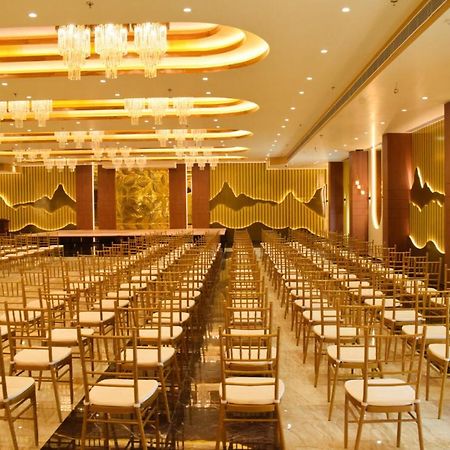 Tulip Inn Shravasti Bahraich Екстериор снимка