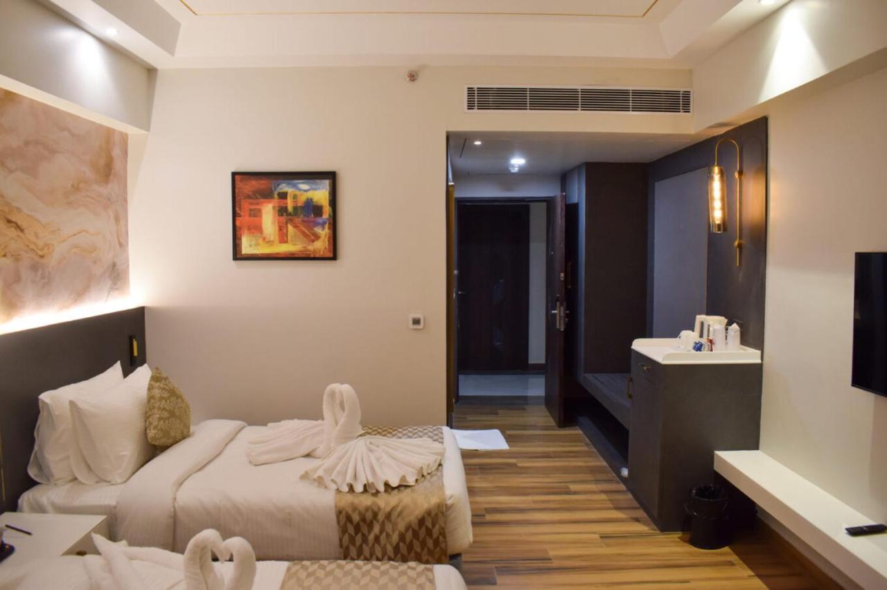 Tulip Inn Shravasti Bahraich Екстериор снимка